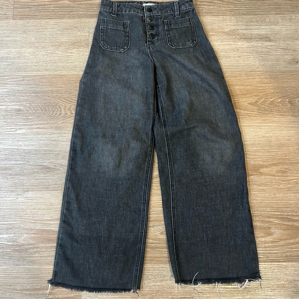 Black Wide-Leg Jeans